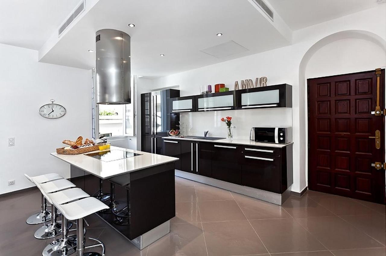 Sunlight Properties - AmourViolette - Central apartment w RARE terrace Nizza Exterior foto